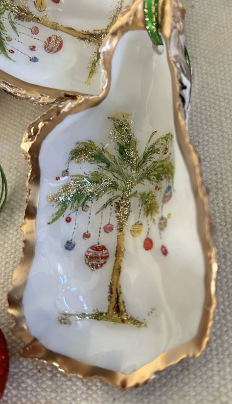 Palm Tree Ornaments, Oyster Shell Ornament Set, Shell Christmas Ornament, Decoupage Oyster Shell, Beach Ornament, Wine Bottle Tag, Coastal - Etsy Mussel Shell Christmas Ornaments, Oyster Print Art, Oyster Shell Wreath Coastal Christmas, Thanksgiving Shell Crafts, Clam Shell Christmas Ornaments, Oyster Shell Decoupage Diy, How To Make Oyster Shell Ornaments, Oyster Shell Painting Ideas, Oyster Christmas Tree