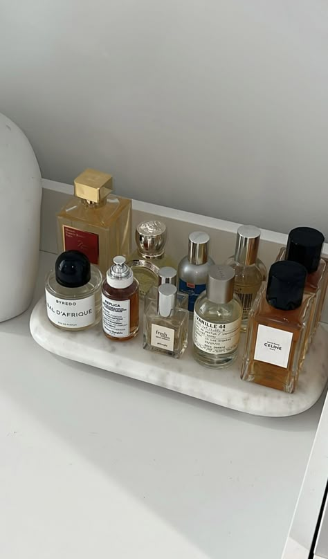 Perfume Organization, Uni Room, Room Inspiration Bedroom, Perfume Collection, Bedroom Inspo, Aesthetic Room Decor, My New Room, Favorite Products, Aesthetic Room