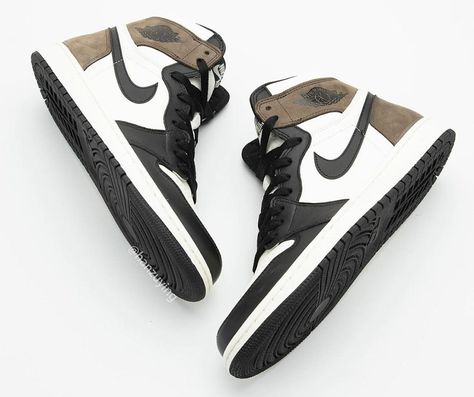 Detailed Look At The Air Jordan 1 Retro High OG “Dark Mocha” https://t.co/EqWk73vczK Air Jordan 1 Dark Mocha, Dark Mocha Jordan, Jordan 1 Dark Mocha, Air Jordan 1 Outfit, Nike Jordan Retro, Jordan Retro 1, Jordan 1 High Og, Fresh Shoes, Air Jordan 1 Retro High Og