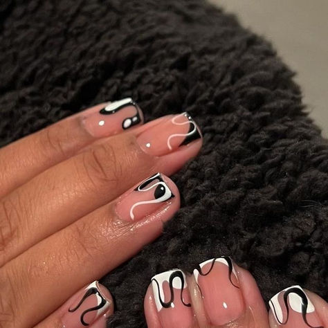 Short Nail Inspo Black People, Short Nail Designs Minimal Natural, Minimal Nails Art, Hello Nails, Simple Gel Nails, Minimal Nails, French Tip Acrylic Nails, Work Nails, Dope Nail Designs