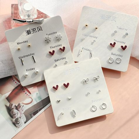 Hand Jewelry Rings, Cute Stud Earrings, Casual Jewelry, Girly Accessories, Classy Jewelry, Fancy Jewellery, Ear Stud, Earrings Cute, Earrings Women