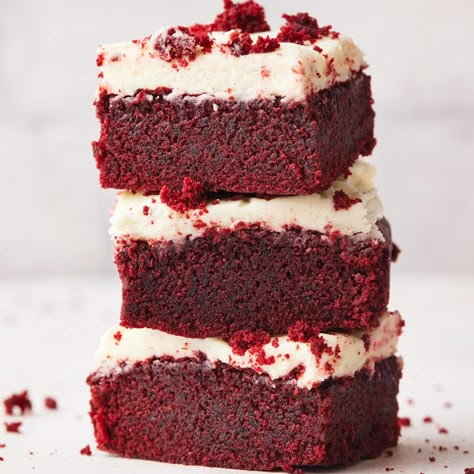 Bonni Bakery, Red Velvet Cookie Bars, Red Velvet Brownies Recipe, Velvet Brownies, Red Velvet Brownies, Cream Cheese Brownies, Gooey Brownies, Chewy Brownies, Homemade Brownies