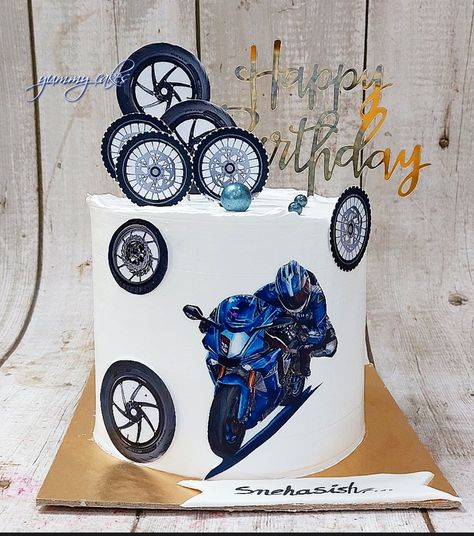 Cake For Bike Lover, Cake For 15th Birthday Boy, Motor Cake Design, Bike Cake Design, Bike Theme Cake, Motor Cake, Motorcycle Birthday Cakes, Lover Cake, Decor Tort