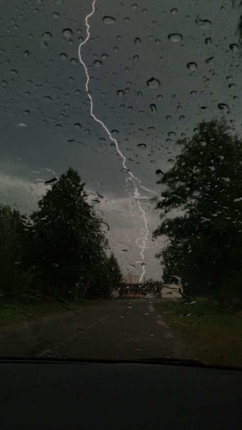 Stormy Weather Aesthetic Rain, Dark And Stormy Aesthetic, Stormy Night Aesthetic, Thunder Storm Aesthetic, Rain With Thunder, Thunderstorm Aesthetic, Thunder Aesthetic, Thunderstorm Pictures, Lightning And Rain