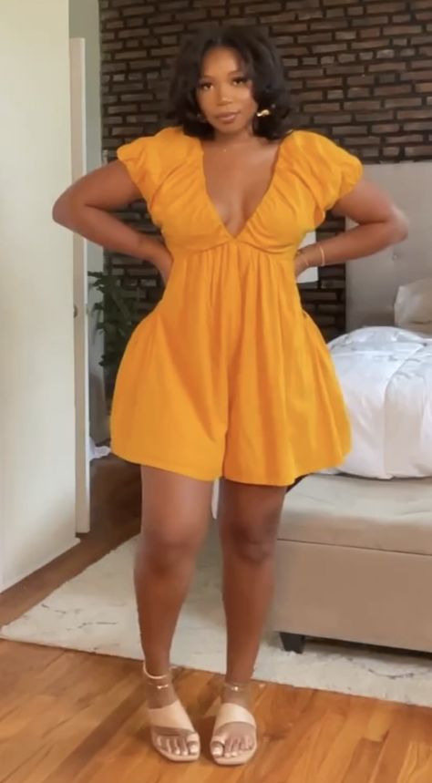 Sun Dresses Black Women, Picnic Attire, Pretty Black Women, Short Sundress, Sun Dress Casual, Picnic Dress, Short Gowns, Sun Dresses, Summer Inspo