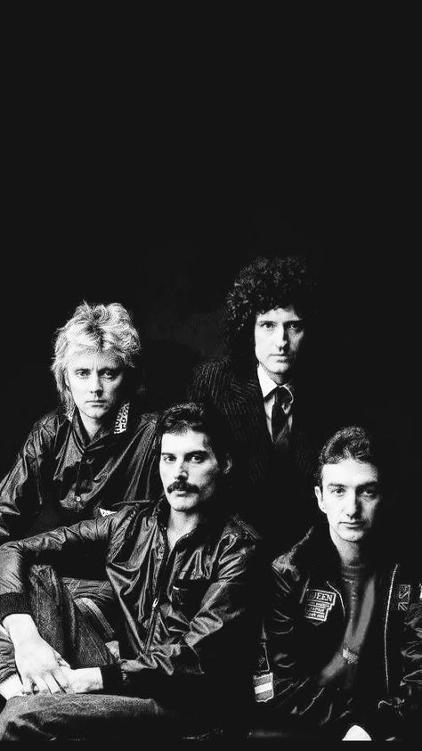 Queen The Band, Queen Rock Band, Queen Wallpaper, Music Photoshoot, Queen Albums, Queens Wallpaper, Queen Bohemian Rhapsody, Queen Poster, Borhap Cast