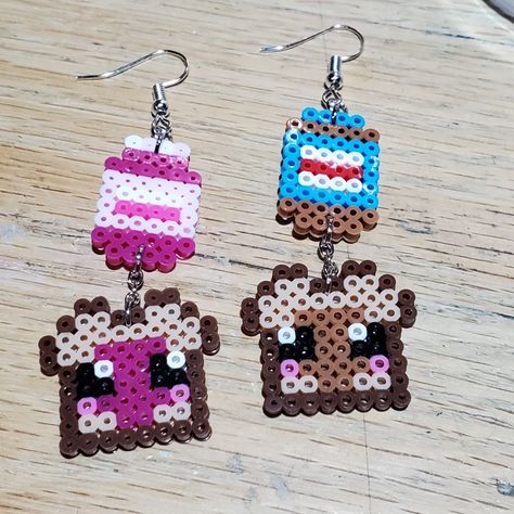 Peanut Butter And Jelly Perler Beads, Perler Bead Display, Kandi Jewelry, Pink Drink Starbucks, Jelly Toast, Perler Earrings, Melty Bead Designs, Perler Ideas, Easy Perler Beads Ideas