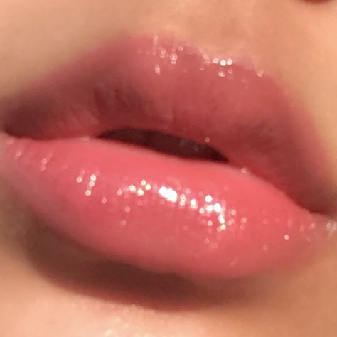 Swatch of First Kiss on the lips. It’s such a gorgeous color and smells so good! 💕 #lipgloss #lipglossdiy #lipmakeup #lips #lipstick #lipglossaddiction #beautylover #cosmeticshop #diy #homemade #organic #vegan #crueltyfree Hydrated Lips Aesthetic, Manifesting Appearance, Kiss On The Lips, Swollen Lips, Lipgloss Swatches, Hydrated Lips, Moist Lips, Red Lip Gloss, Kissing Lips