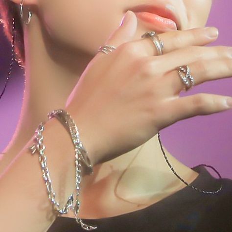 bts jimin previews details rings bracelet Jimin Rings Hand, Jimin Arms, Jimin Accessories, Jimin Rings, Jimin Jewelry, Jimin Hands, Jimin Bracelet, Bts Jewellery, Jimin Aesthetics