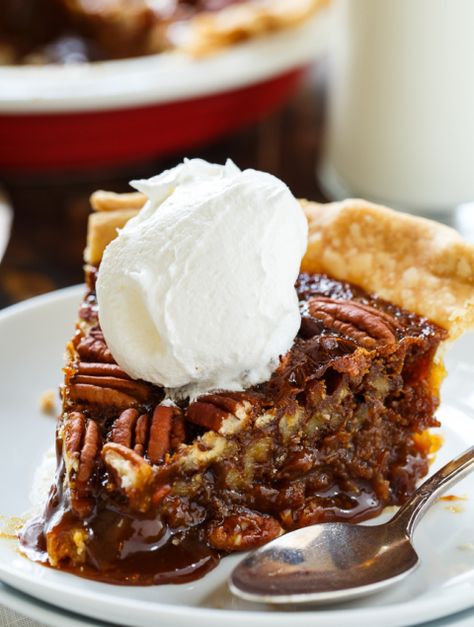 Paula Deen's Caramel Pecan Pie. Has a deep caramel flavor. Carmel Pecan Pie, Salted Caramel Pecan Pie, Caramel Pecan Pie, Pecan Pie Cake, Bourbon Pecan Pie, Pecan Pralines, Pecan Pie Recipe, Pecan Recipes, Caramel Pecan