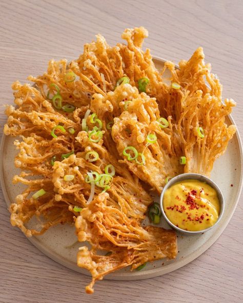 Vegan Crispy Enoki Mushrooms with Amba Mayo - Best of Vegan Crispy Enoki Mushrooms, Fried Jackfruit, Enoki Mushroom Recipe, Enoki Mushrooms, Mayo Recipe, Burnt Toast, Vegan Ideas, Mushroom Recipe, Mapo Tofu