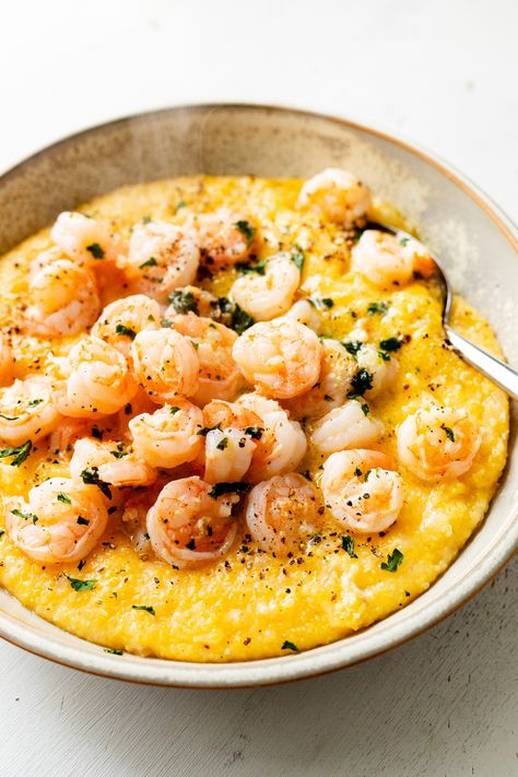 Shrimp N Grits Southern, Shrimp Scallops And Grits, Shrimp With Grits, Shrimp Grits Recipe Easy, Recipe For Shrimp And Grits, Creole Shrimp And Grits, Recipes Using Clam Juice, Shrimp And Grits Easy, Grits And Shrimp