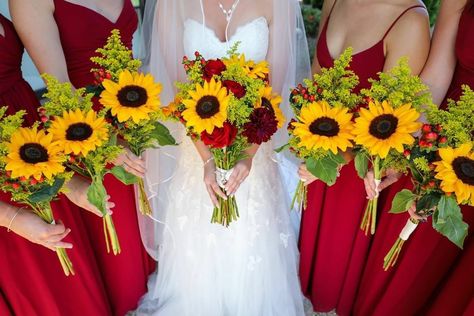 Red Yellow And White Wedding, Red And Yellow Bridesmaid Dresses, Sunflower And Rose Bouquet Wedding, Sunflower Rose Wedding Theme, Red And Yellow Wedding Theme, Roses And Sunflowers Wedding, Rose And Sunflower Bouquet, Sunflower And Rose Wedding, Sunflower Rose Bouquet