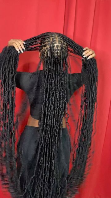 Knotless Goddess Locs, Soft Locs Knotless, Knotless Distressed Soft Locs, Goddess Soft Locs With Curls, Ways To Style Soft Locs, Black Soft Locs, Soft Locs With Curls, Knotless Soft Locs, Goddess Soft Locs