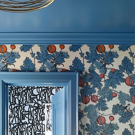 Lee Jofa on Instagram: "Designer @cynthiafergusondesigns takes us inside her 1930s bijou Toronto home saturated with color, pattern and artwork. #LeeJofaLuxury • • Wallcovering: Frutto Proibito @cole_and_son_wallpapers Photo: @donnagriffith Styling @_meandmo_" Wallpaper And Paint Combination, Toronto Home, Vase Ideas, Paint Combinations, Cole And Son Wallpaper, Wallpaper Ceiling, High Gloss Paint, Trim Work, Gloss Paint