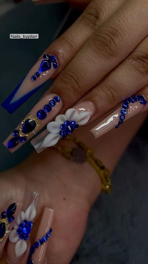 Nails Polish Designs, Blue Diamond Nails, Blue Gold Nails, Royal Blue Nails Designs, Blue Prom Nails, Quince Nails, Blue And Silver Nails, Quinceanera Nails, Blue And White Nails