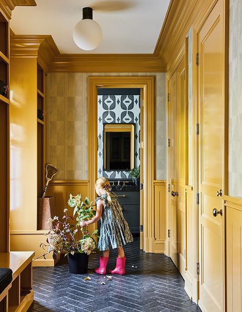 House & Home - Get Organized With These Mudroom Ideas Yellow Mudroom Ideas, Mudroom Dark Floor, Yellow Mudroom, Country Mudroom, Staircase Landing, Mudroom Ideas, Apron Sink, Dark Floors, Mudroom Design