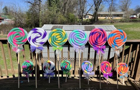 This listing is for a Single lollipop. These Foam lollipops are the perfect decoration for your front lawn. Use for any holiday or birthday party. Great for Christmas decor, Halloween, and Easter. Great for Candy theme and circus theme parties, dance recitals, and baby showers!  They are all weather proof and will last a minimum four years if stored properly. Size is approx. 18" wide and 46" tall. $34 each Message me before purchase to insure color options. At check out please leave note with co Candyland Hoco Theme, Candy Land Homecoming Float, Candy Land Homecoming Theme, Lollipop Forest Candyland, Lollipop Diy Decoration, Candy Parade Float, Giant Lollipop Decorations Diy, Candy Land Float, Candyland Float Parade