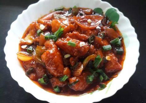 Fish In Hot Garlic Sauce Recipe by Debomita Chatterjee - Cookpad Hot Garlic Sauce, Recipe For Fish, Manchurian Gravy, Garlic Sauce Recipe, Fish Fillets, Coconut Pudding, Summer Foods, Recipes Summer, Interesting Recipes