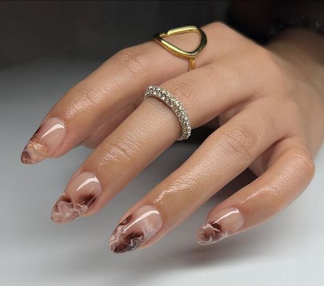 Marble Acrylic Nails, Brown Nail Art, Brown Nails Design, October Nails, Beige Nails, Classy Acrylic Nails, Almond Acrylic Nails, Simple Nail, Oval Nails