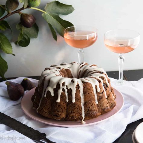 Bourbon fig bundt cake is best seasonal fall dessert ever. Warm flavors of vanilla, fig and bourbon are just what you're craving when the temperatures start to dip. Pear Bundt Cake, Jewish Apple Cake, Brown Butter Glaze, Cake Glaze, Butter Glaze, Pear Cake, Chocolate Bundt Cake, Pear Recipes, Apple Cake Recipes