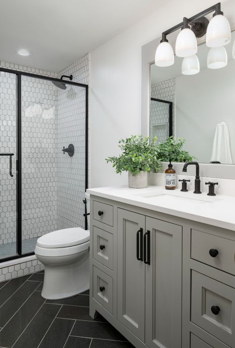 Black Bathroom Fixtures Gray Cabinets, Grey Bathroom Vanity Black Hardware, Grey Bathroom Black Fixtures, Dark Floors Bathroom, Grey Bathroom Vanity Ideas, Gray Vanity Bathroom Ideas, Black White And Grey Bathroom Ideas, Secondary Bathroom Ideas, Bathroom Grey Floor