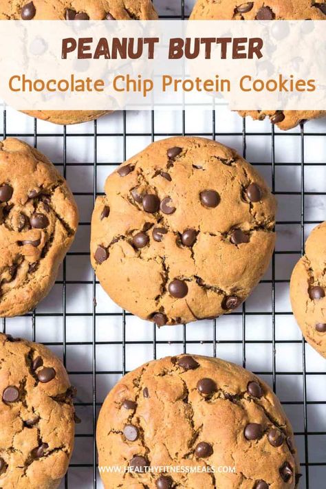 These gluten-free chocolate chip cookies are the best! Made without flour but with protein powder and peanut butter instead! rn Peanut Butter Chocolate Chip Protein Cookies, Protein Powder Biscuits, Protein Pb Cookies, Cookies Using Protein Powder, Low Cal Peanut Butter Cookies, Chocolate Peanut Butter Protein Cookies, Baking With Chocolate Protein Powder, Protein Powder Chocolate Chip Cookies, Low Carb Protein Cookies