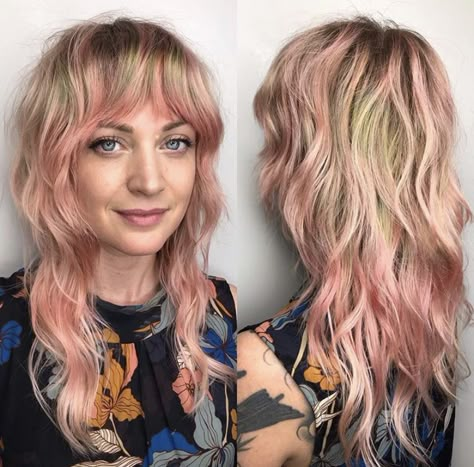 Dip Dye Shag Hair, Shaggy Mullet For Women Medium, Peekaboo Hair Color Shag, Blonde Shag With Bangs, Shag With Undercut, Long Shaggy Mullet, Shag Haircut Without Bangs, Wavy Shag With Bangs, Corte Shaggy