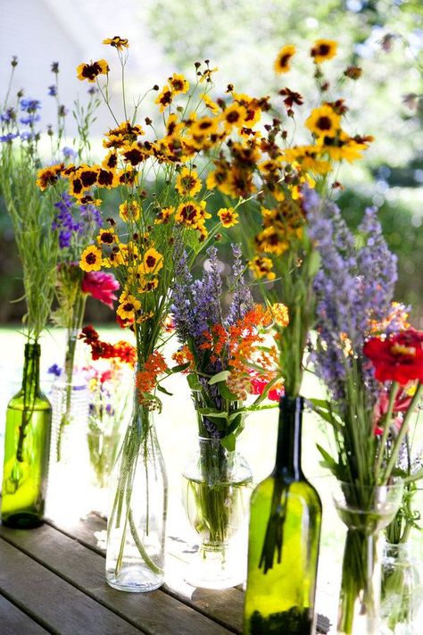 Wine Bottles As Vases, Simple Wildflower Wedding, Wine Bottle Centerpieces, Bottle Centerpieces, Recycled Wine Bottles, Simple Wedding Centerpieces, Diy Pom Pom, Wedding Bottles, Long Island Wedding