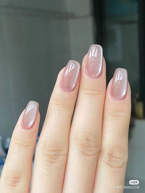 Nails Images, Dark Spring, Engagement Nails, Nails Dark, Unghie Sfumate, Minimal Nails Art, Hello Nails, Subtle Nails, Simple Gel Nails