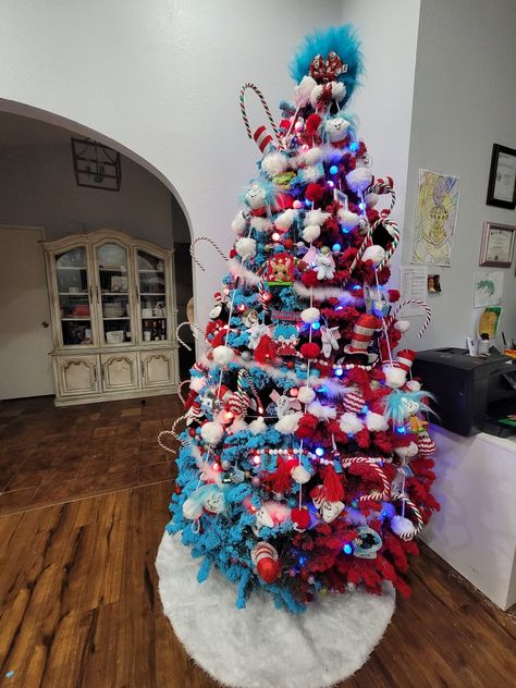 Red and Blue Christmas tree thing 1 thing 2 Dr. Suess Dr Suess Christmas Decor, Christmas Tree Ideas Colors, Dr Seuss Trees, Thing One Thing Two, Thing 1 And Thing 2, Princess Christmas, Christmas Decorations Diy Outdoor, Different Holidays, Tree Ideas