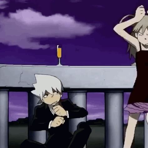 Maka X Soul Matching Icons Gif, Soul Eater Matching Icons Gif, Soul And Maka Gif Matching, Soul Eater Matching Gif, Matching Profile Pictures Gif, Nitro Pfp, Matching Pfp Gif, Soul Eater Evans, Matching Gif