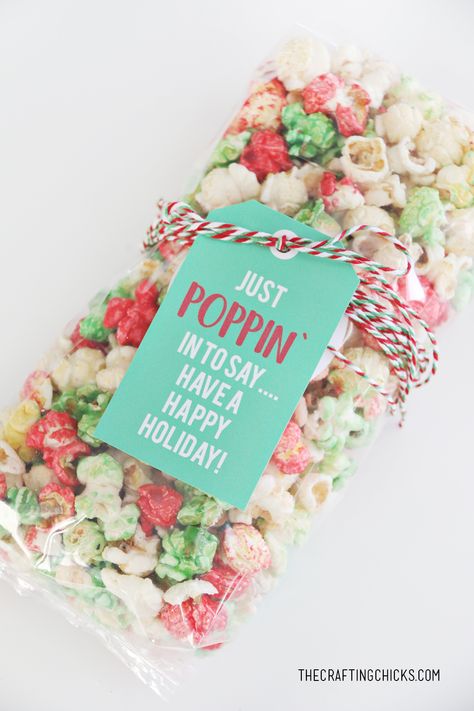 Just Poppin' In Christmas Popcorn Tag Popcorn Christmas Gifts, Popcorn Ideas, Holiday Popcorn, Christmas Popcorn, Christmas Marketing, Christmas Neighbor, Have A Happy Holiday, Marketing Gift, Popcorn Gift