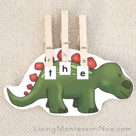 Dinosaur Phonics Activities, Dinosaur Language Activities, Writing Eyfs, Free Dinosaur Printables, Dinosaur Week, Dinosaur Lesson, Dinosaur Roar, Eyfs Ideas, Camp Read