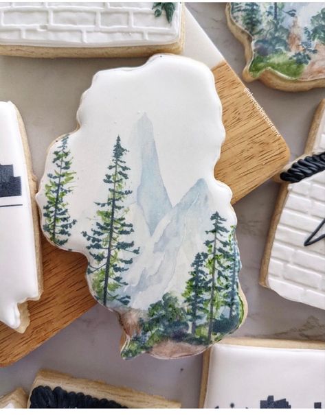 Pine Tree Cookies, Tahoe Tattoo, Painted Sugar Cookies, Gingerbread House Recipe, Cookie Wedding Favors, Elopement Reception, Cookies Decoradas, Royal Iced Cookies, Paint Cookies