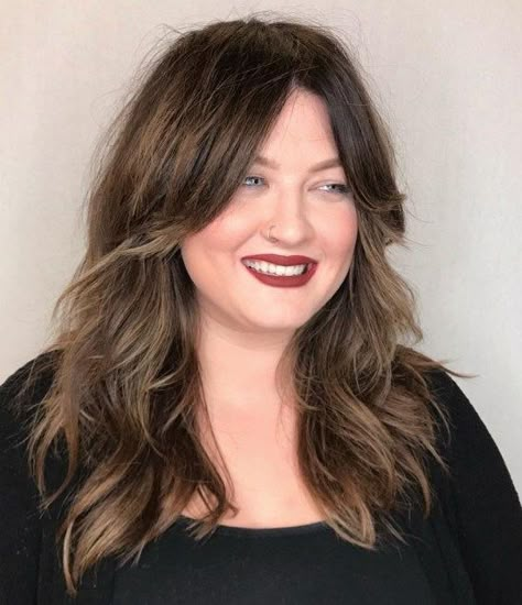 Hairstyle Highlights, Wavy Layered Hair, Long Shag Hairstyles, Long Shag Haircut, Bangs For Round Face, Short Shag, Shag Hairstyles, Round Face Haircuts, Work Hairstyles