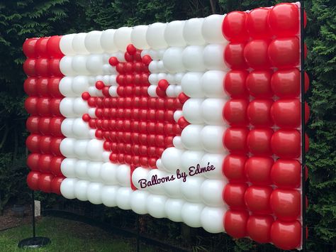 Canada Day Decor, Canada Day Decorations, Hosting Era, Canadian Decor, Canada Party, Canada Day Crafts, Room Surprise, Canada Day Party, Huge Balloons