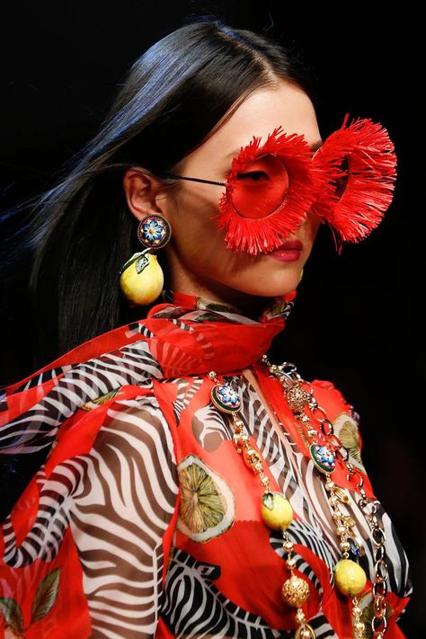 Funky Glasses, Runway Model, Glamour Uk, Dolce Gabbana Sunglasses, Red Sunglasses, Cool Glasses, Detail Photos, Weird Fashion, Designer Glasses