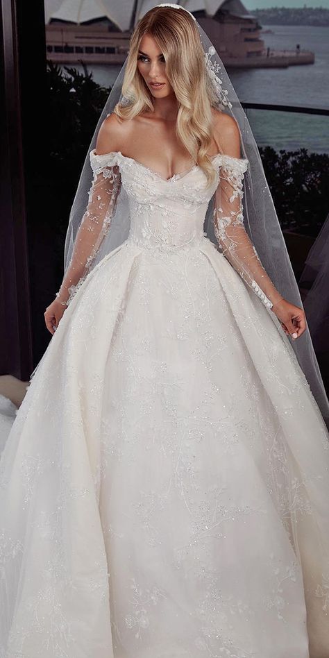 Bridal Gowns With Sleeves Never Fails To Impress Disney Fairytale Wedding Dress, Wedding Dress And Veil, Fairy Tale Wedding Dress, Wedding Dress Guide, Bridal Gowns Mermaid, Pretty Wedding Dresses, Cute Wedding Dress, Dream Wedding Ideas Dresses, Princess Wedding Dresses