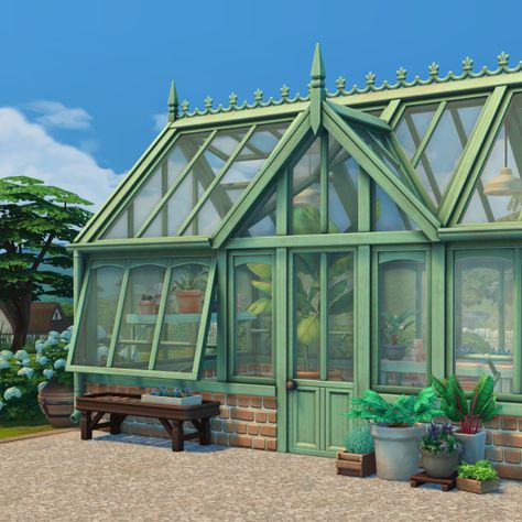 Sims 4 Outdoor Cc, Beautiful Greenhouse, Witchy House, Cc Packs, Furniture Cc, Cc Sims4, Build Plans, Vertical Planter, Casas The Sims 4