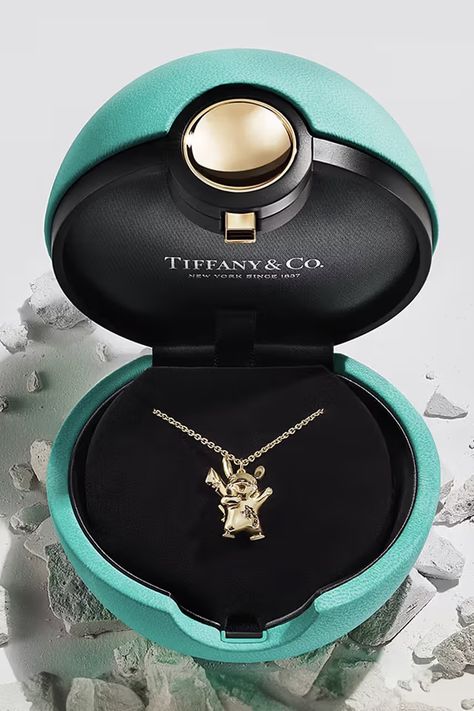 Tiffany & Co, Pokemon Necklace, Tiffany And Co Box, Tiffany Gold, Pokemon Jewelry, Dream Necklace, Daniel Arsham, Tiffany Blue Box, Tiffany And Co Jewelry