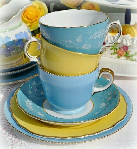 @miss.shabbychic Blue and yellow teacups Yellow Aesthetic Pastel, Yellow Cottage, Vintage Tea Sets, Tea Party Setting, China Shop, Blue Aesthetic Pastel, Vintage Tea Party, Bleu Pastel, Tea Sets Vintage