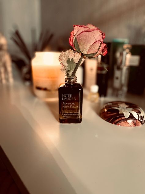 Advanced Night Repair. My beauty routine . Estée Lauder💙 Estee Lauder Advanced Night Repair, Advanced Night Repair, Homemade Breakfast, Estée Lauder, My Vision Board, My Beauty, Estee Lauder, Beauty Routine, Beauty Routines