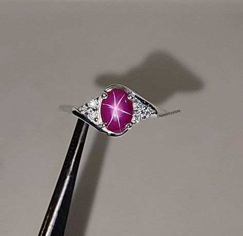 Star Sapphire Engagement Ring, Pink Sapphire Jewelry, Star Sapphire Ring, Cowry Shell, Saphir Ring, Pink Star, Star Sapphire, Pink Stars, Star Ring