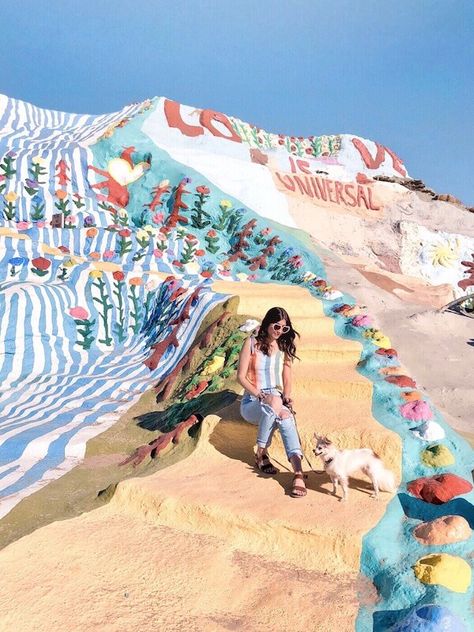 Organization Aesthetic, Salvation Mountain, Desert Road, California Mountains, California Desert, California Travel Road Trips, Brick Road, Roadside Attractions, Instagrammable Places