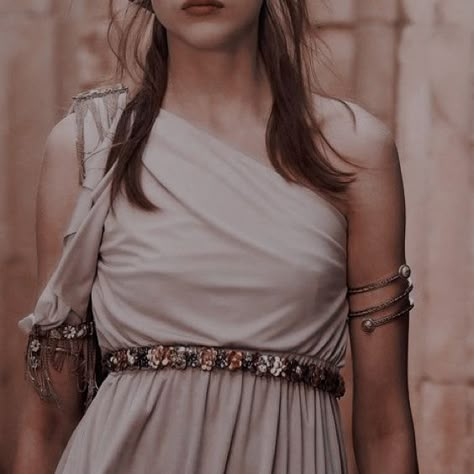 Athena Aesthetic, Ancient Greece Aesthetic, Athena Cabin, Greek Pantheon, Goddess Aesthetic, 얼굴 그리기, Princess Aesthetic, Aesthetic Women, Greek Myths