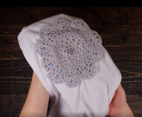 Gather grandma's doilies because here are 15 cool ways to repurpose them Things To Make With Old Doilies, Doily Upcycle Repurposed, Upcycle Crochet Doilies, Doileys Repurposed Clothing, What To Do With Old Doilies, Repurpose Lace Tablecloth, Lace Doilies Repurposed, Old Doilies Ideas, Vintage Doilies Repurposed