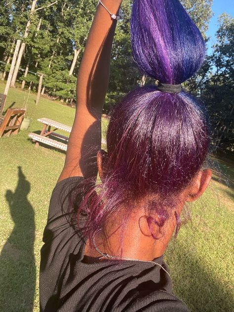 Hair Dye Ideas Whole Head, Dyed Natural Hair Purple, Purple And Blue Hair Black Women, Honey Blonde And Purple Hair, Hair Dye Inspo Black Women, Dyed Natural Hair Ideas, Purple Dyed Hair Black Women, Dark Purple Natural Hair, Colors To Dye Ur Hair