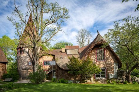 New England 'fairy tale' house on the market Fairy Tale Homes, Fairytale Style, Storybook House, Historical Homes, Fairytale House, Storybook Homes, Storybook Cottage, Country Retreat, Fairy Cottage