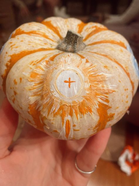 Pumpkin Painting Ideas Jesus, Catholic Pumpkin Painting, Jesus Pumpkin Painting, Christian Painted Pumpkins, Bible Pumpkin Painting, Pumpkin Painting Christian, Pumpkin Painting Ideas Christian, Christian Pumpkin Painting Ideas, Fall Diy Gifts